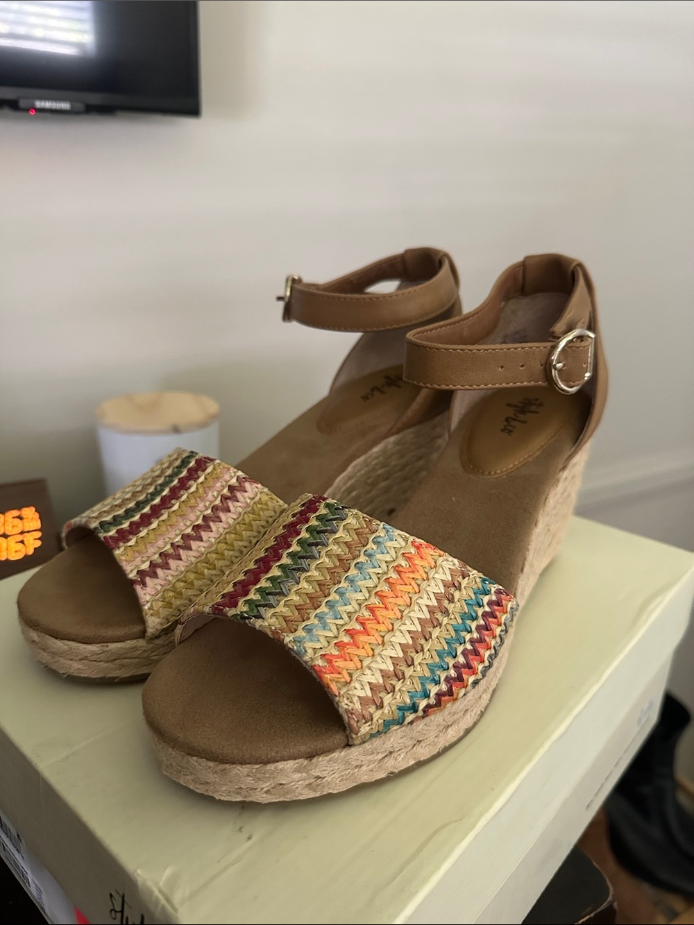 Style & Co. Multicolor Raffia Platform Sandals - Tan Ankle Strap SIZE 8
